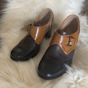 Clark’s Oxford Style Heels